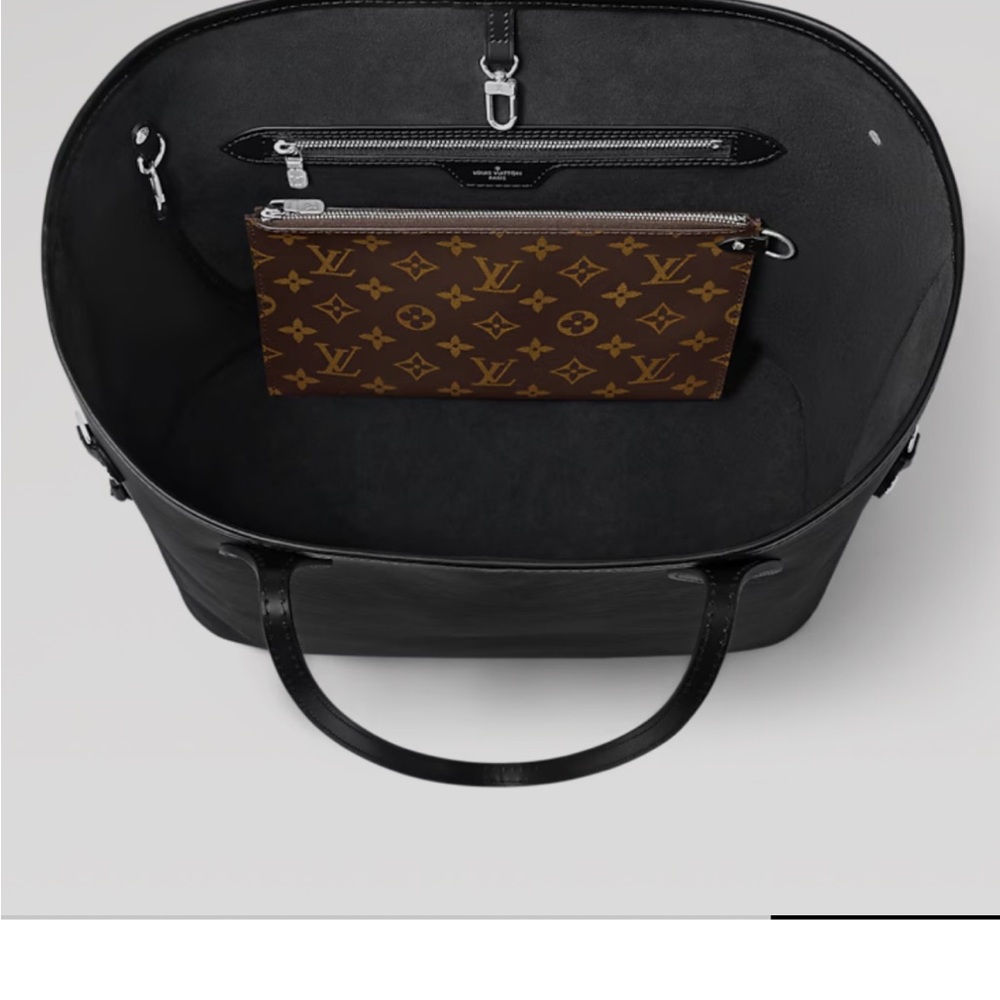 LV pouchette clutch - Picture 15 of 15